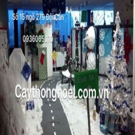 Mẫu trang trí cây thông Noel đơn giản cho gia đình