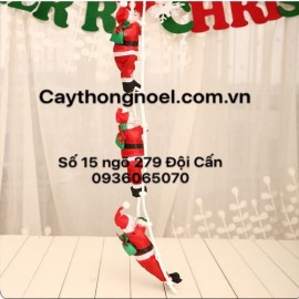 Ông già Noel đu thang