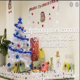 Mẫu trang trí cây thông trắng Noel 2m1 (mẫu 18)