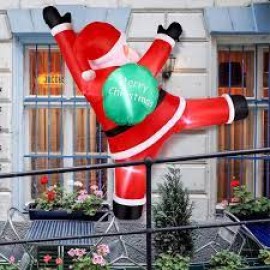 Ông già noel trèo tường